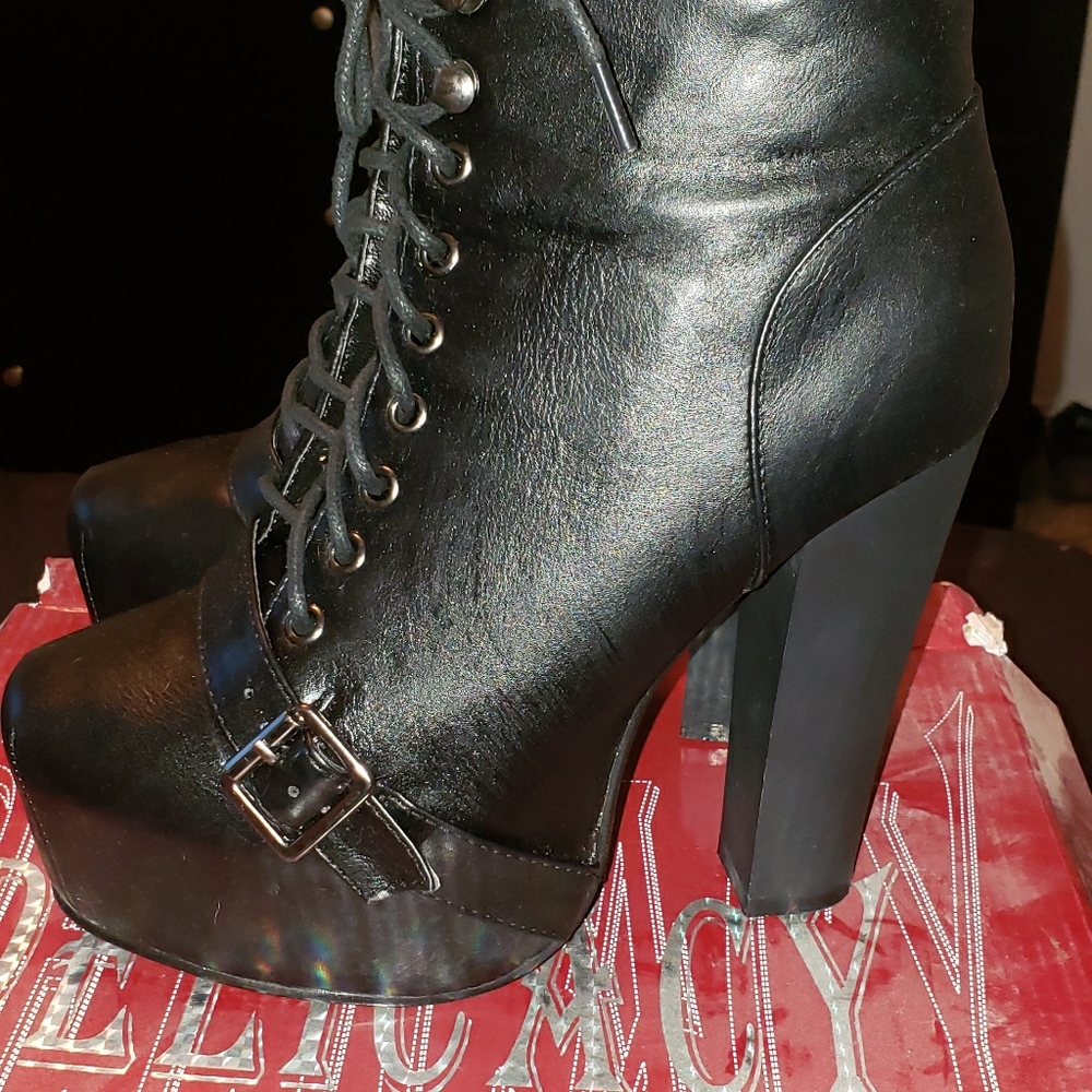 Delicacy Heels Thick